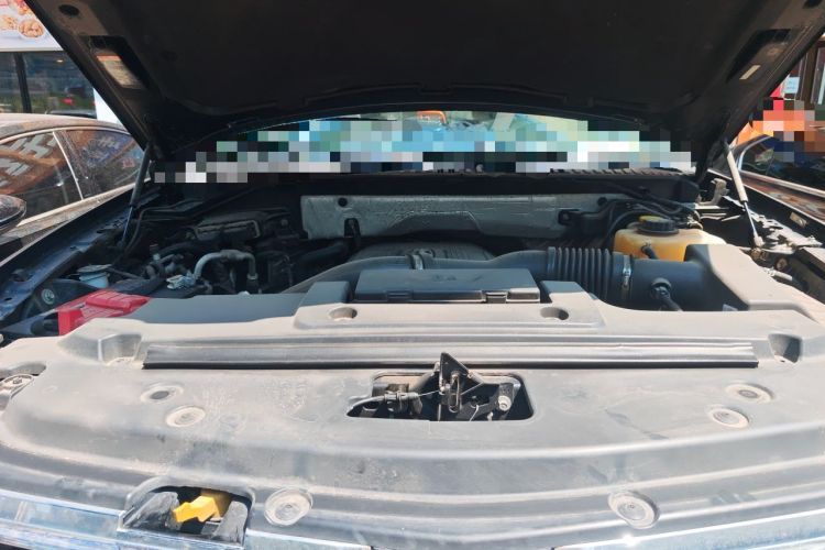 Used Lincoln Navigator 2016 3.5T AWD Engine Bay