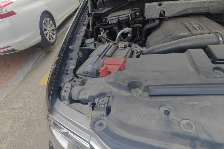 Used Lincoln Navigator 2016 3.5T AWD Engine Bay Right