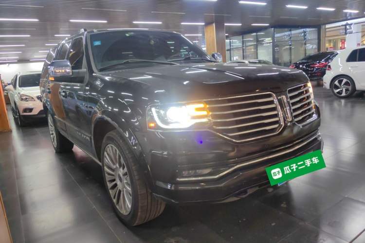 Used Lincoln Navigator 2016 3.5T AWD Exterior 2