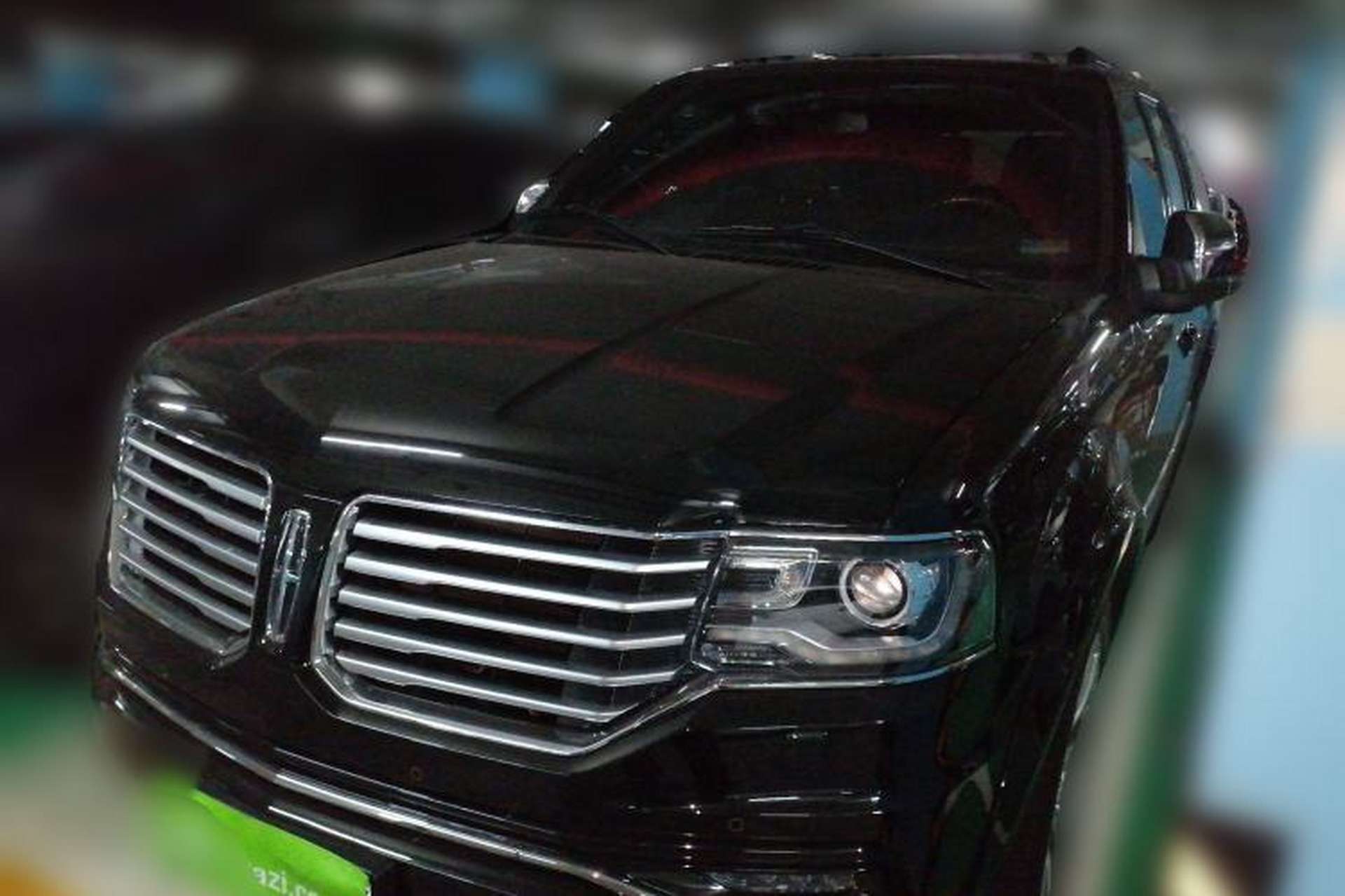 Used Lincoln Navigator 2016 3.5T AWD Front Left 45 Deg