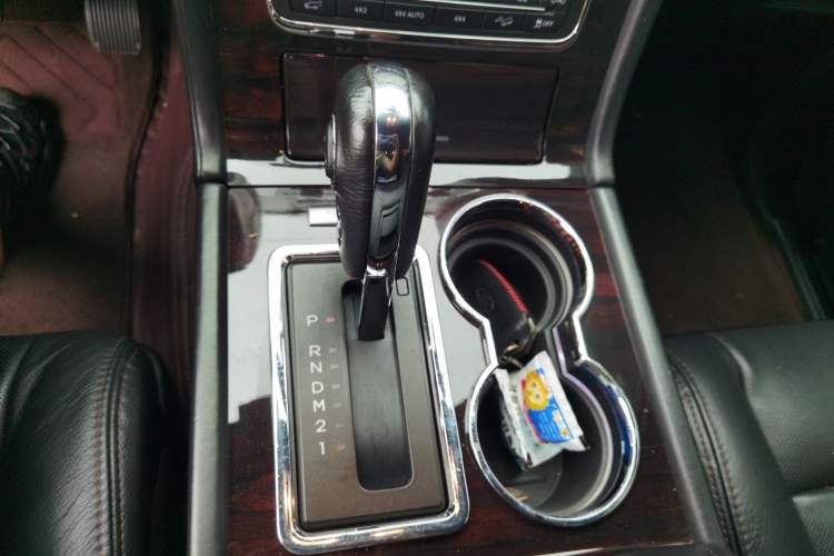 Used Lincoln Navigator 2016 3.5T AWD Gear Lever