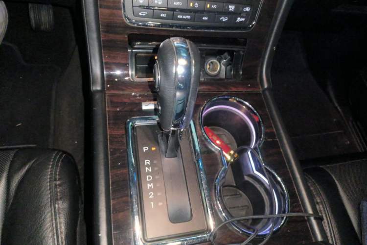 Used Lincoln Navigator 2016 3.5T AWD Gear Lever