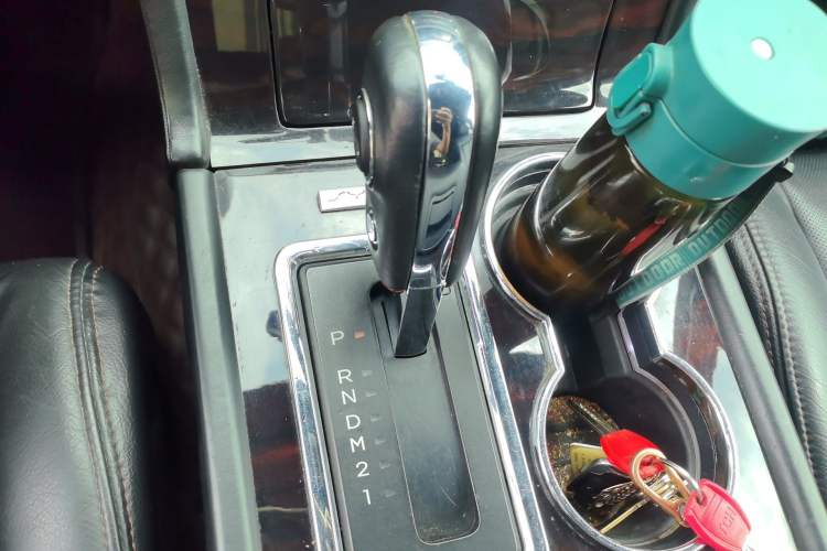 Used Lincoln Navigator 2016 3.5T AWD Gear Lever