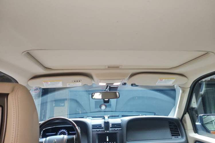 Used Lincoln Navigator 2016 3.5T AWD Headliner