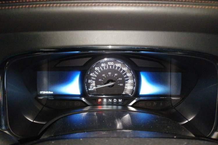 Used Lincoln Navigator 2016 3.5T AWD Instrument Cluster