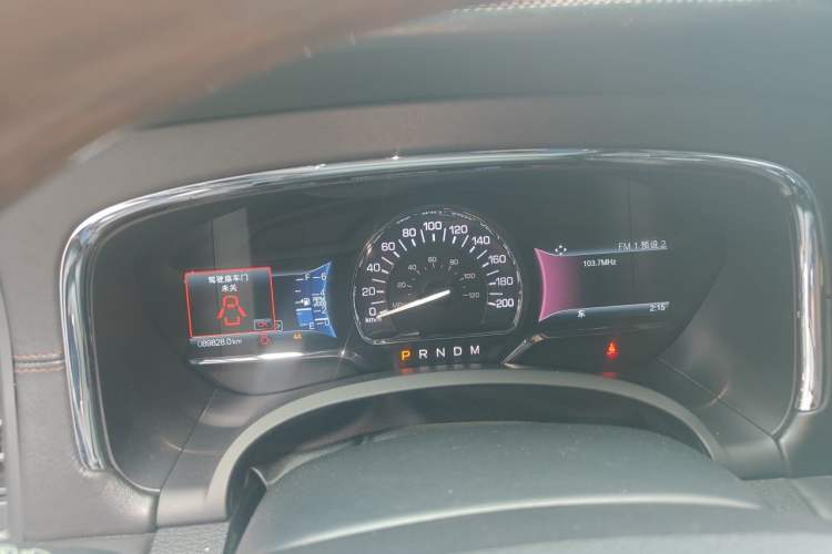 Used Lincoln Navigator 2016 3.5T AWD Instrument Cluster