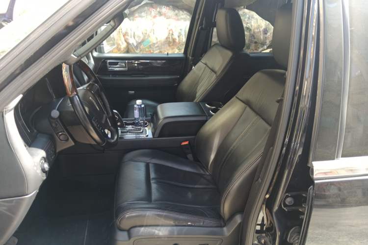 Used Lincoln Navigator 2016 3.5T AWD Left Front Seat