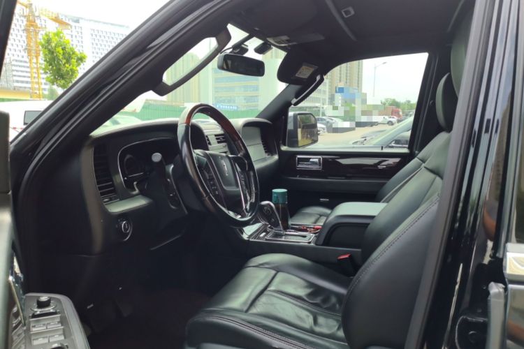 Used Lincoln Navigator 2016 3.5T AWD Left Front Seat