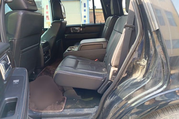 Used Lincoln Navigator 2016 3.5T AWD Left Rear Seat