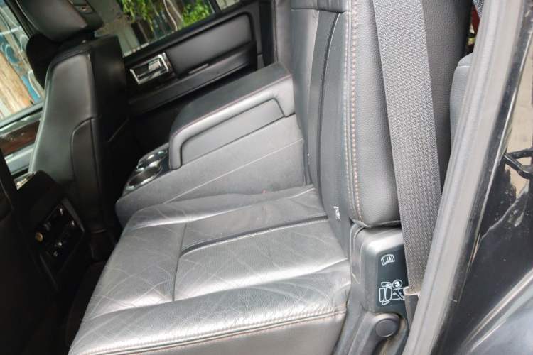Used Lincoln Navigator 2016 3.5T AWD Left Rear Seat