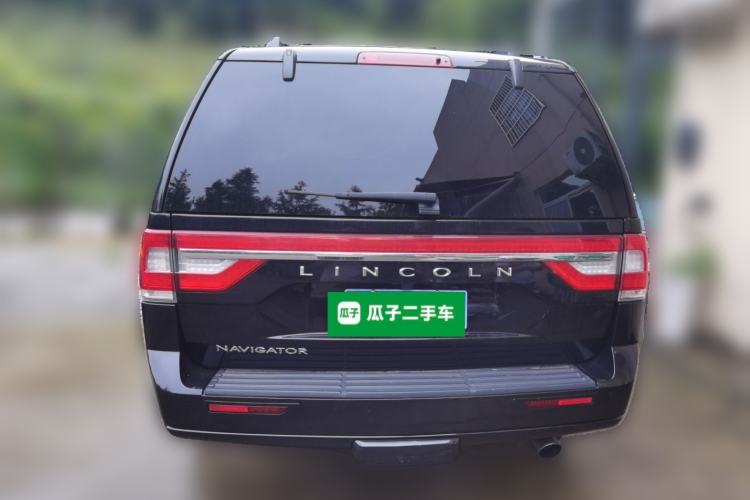 Used Lincoln Navigator 2016 3.5T AWD Rear