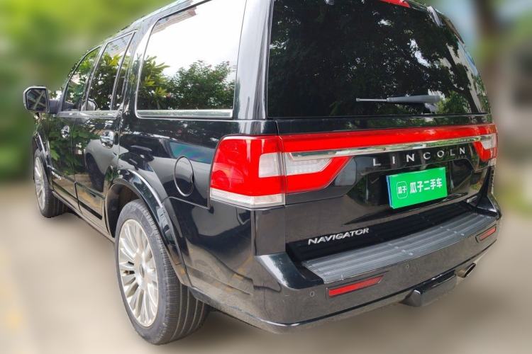 Used Lincoln Navigator 2016 3.5T AWD Rear Left 45 Deg