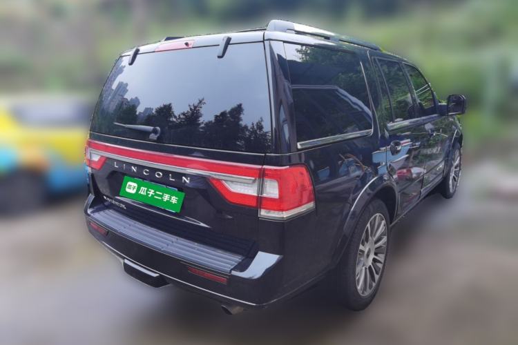 Used Lincoln Navigator 2016 3.5T AWD Rear Right 45 Deg