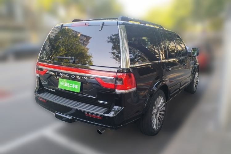 Used Lincoln Navigator 2016 3.5T AWD Rear Right 45 Deg