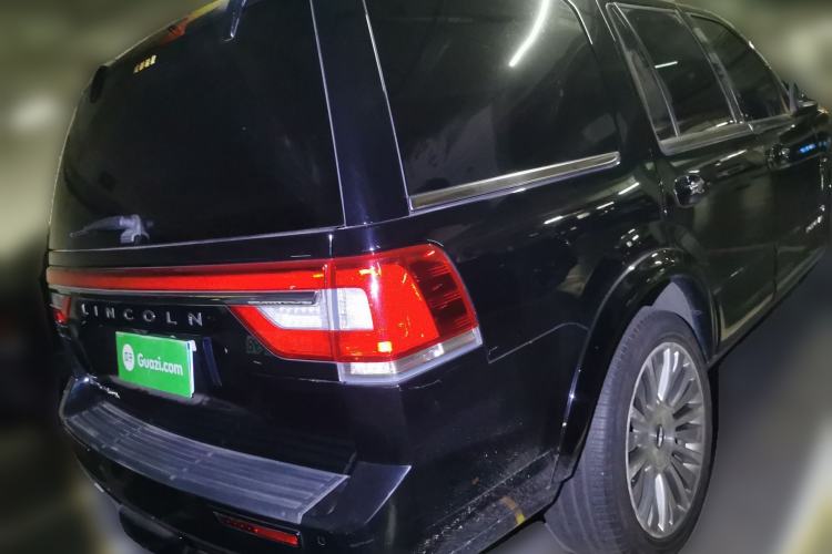 Used Lincoln Navigator 2016 3.5T AWD Rear Right 45 Deg