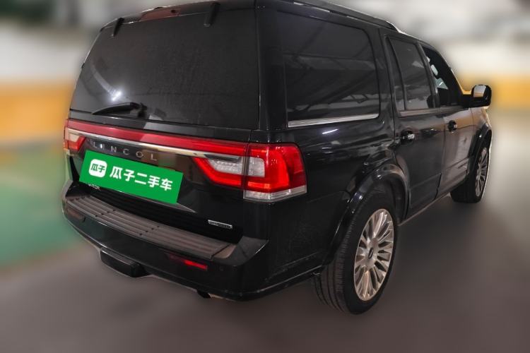 Used Lincoln Navigator 2016 3.5T AWD Rear Right 45 Deg