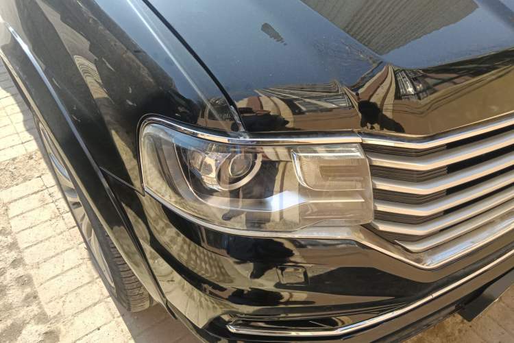 Used Lincoln Navigator 2016 3.5T AWD Right Front Headlight