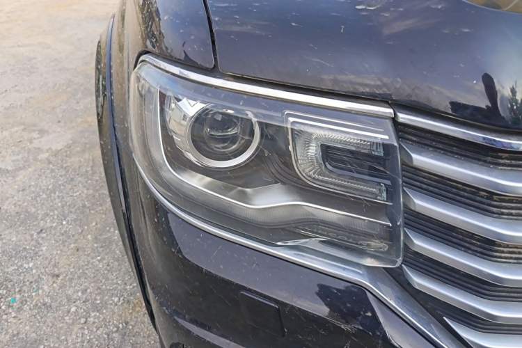 Used Lincoln Navigator 2016 3.5T AWD Right Front Headlight