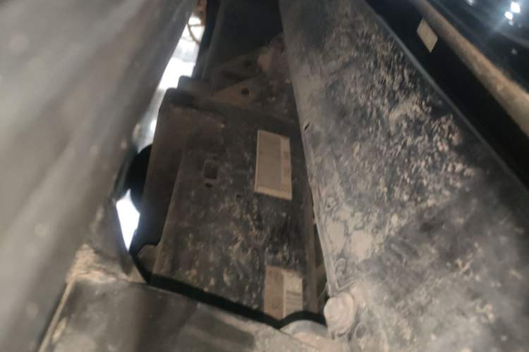 Used Lincoln Navigator 2016 3.5T AWD Right Side Sill
