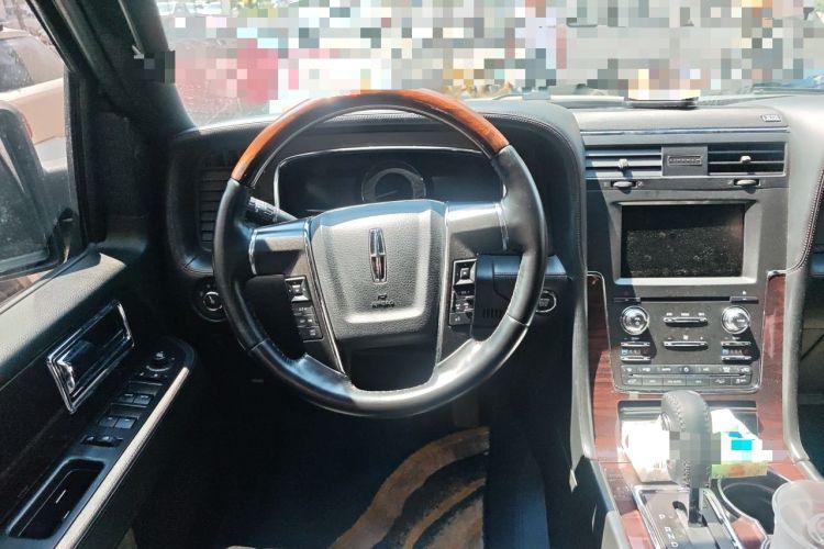 Used Lincoln Navigator 2016 3.5T AWD Steering Wheel