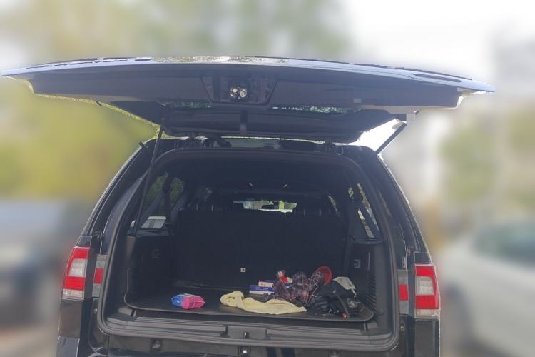Used Lincoln Navigator 2016 3.5T AWD Trunk