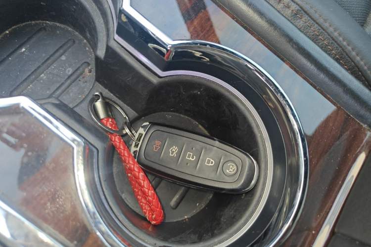 Used Lincoln Navigator 2016 3.5T AWD Vehicle Key