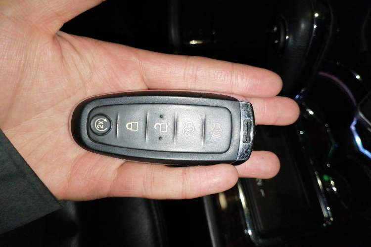 Used Lincoln Navigator 2016 3.5T AWD Vehicle Key