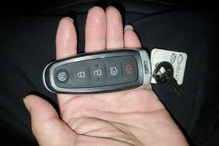 Used Lincoln Navigator 2016 3.5T AWD Vehicle Key