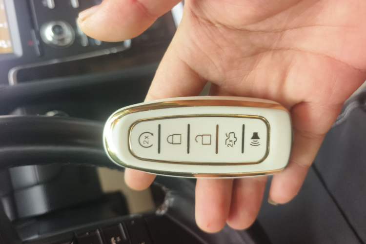 Used Lincoln Navigator  Vehicle Key