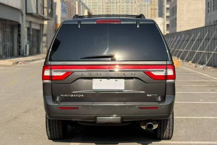 Used Lincoln Navigator 2016 3.5T AWD Exterior 1