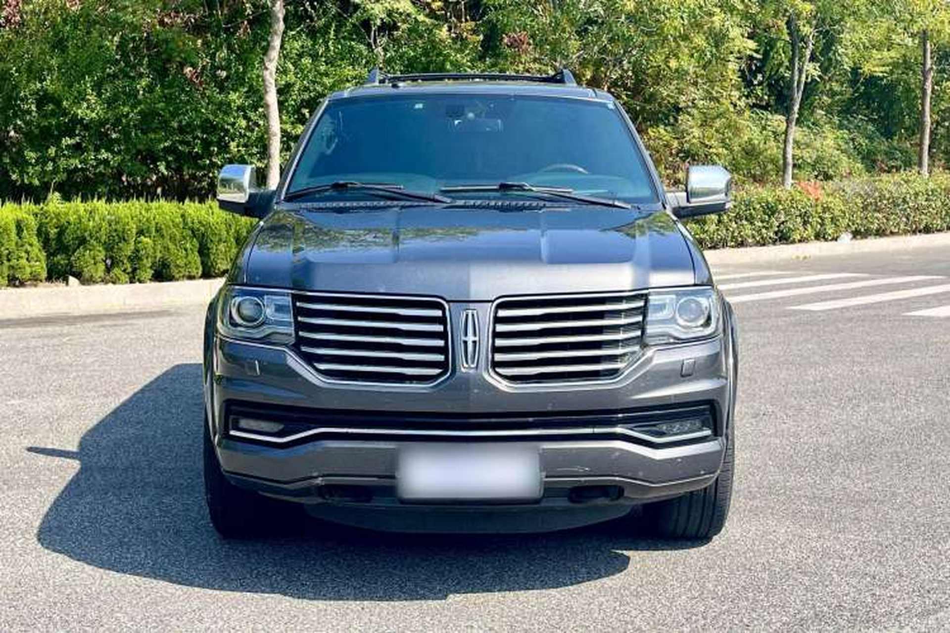 Used Lincoln Navigator 2016 3.5T AWD Exterior 2