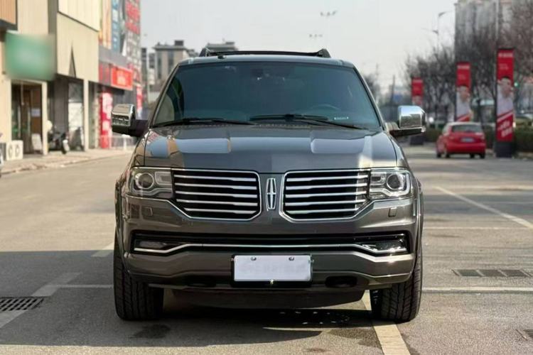 Used Lincoln Navigator 2016 3.5T AWD Exterior 4