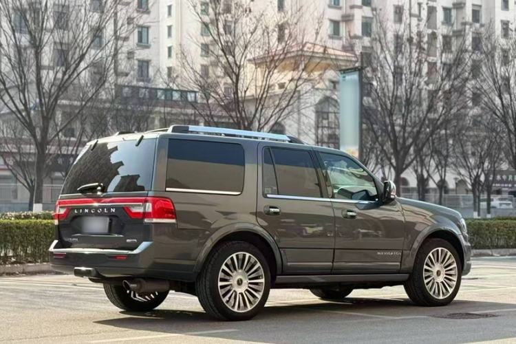 Used Lincoln Navigator 2016 3.5T AWD Exterior 5