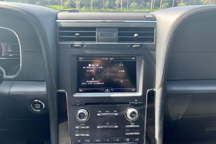 Used Lincoln Navigator 2016 3.5T AWD Interior 1