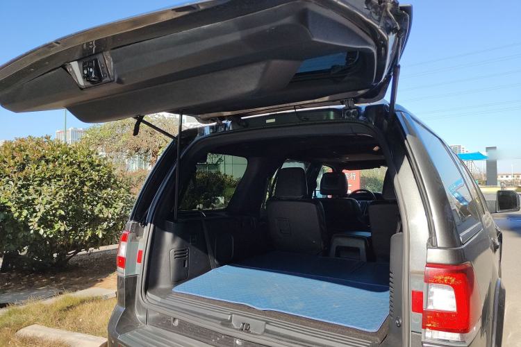Used Lincoln Navigator 2016 3.5T AWD Trunk
