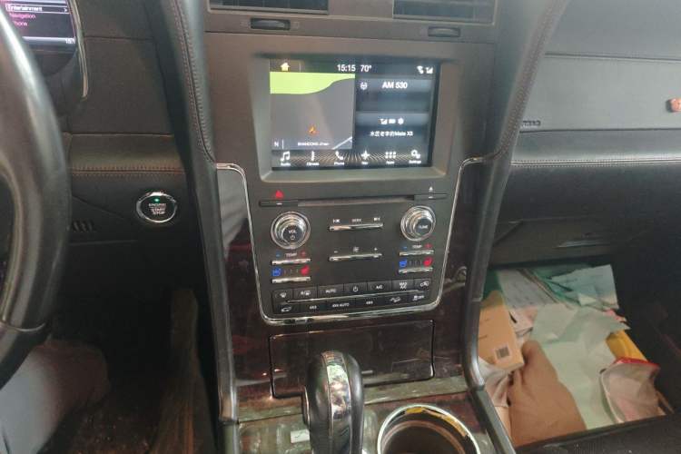 Used Lincoln Navigator 2016 3.5T AWD Audio And AC Panel