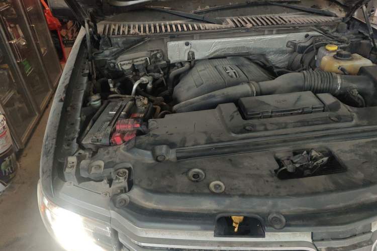 Used Lincoln Navigator 2016 3.5T AWD Engine Bay Right