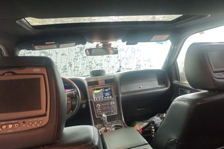 Used Lincoln Navigator 2016 3.5T AWD Headliner