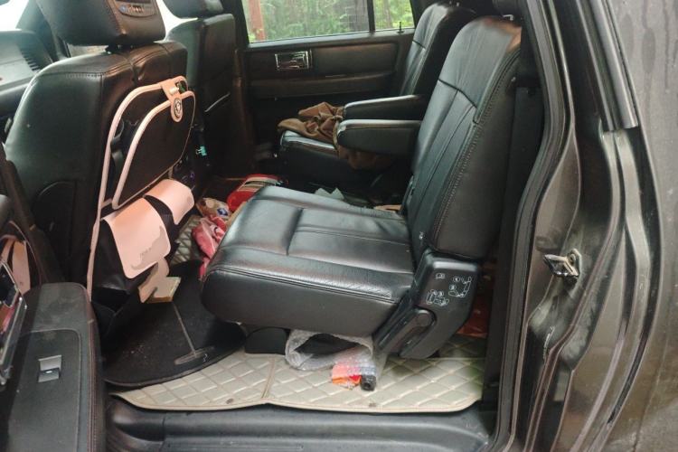Used Lincoln Navigator 2016 3.5T AWD Left Rear Seat