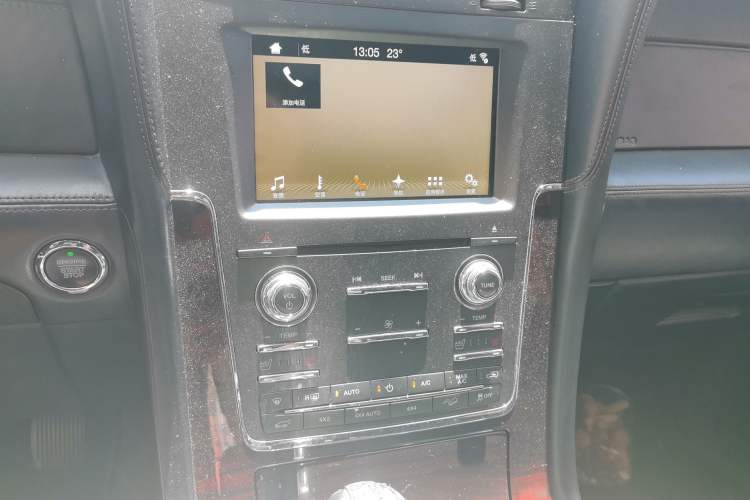 Used Lincoln Navigator 2017 3.5T AWD Audio And AC Panel