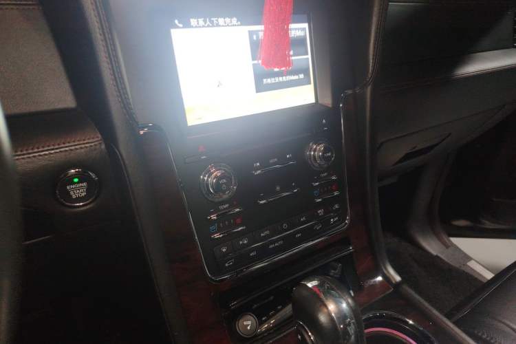 Used Lincoln Navigator 2017 3.5T AWD Audio And AC Panel