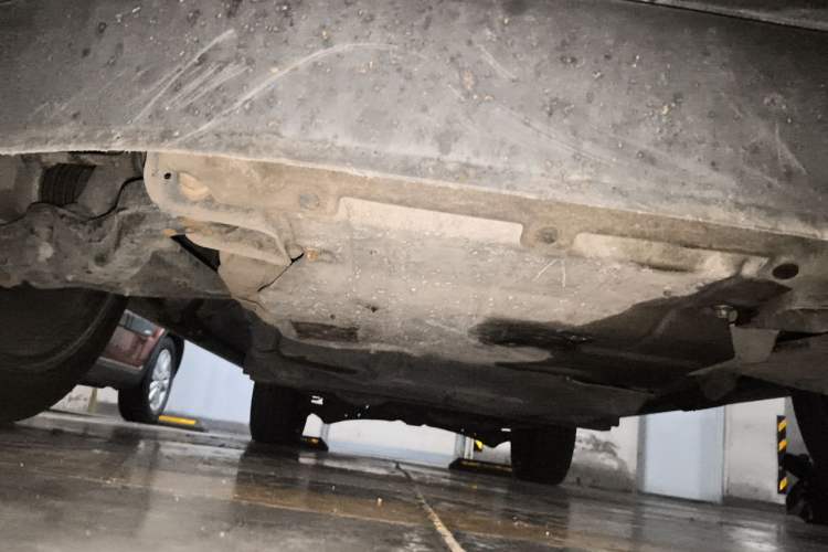 Used Lincoln Navigator  Chassis Front