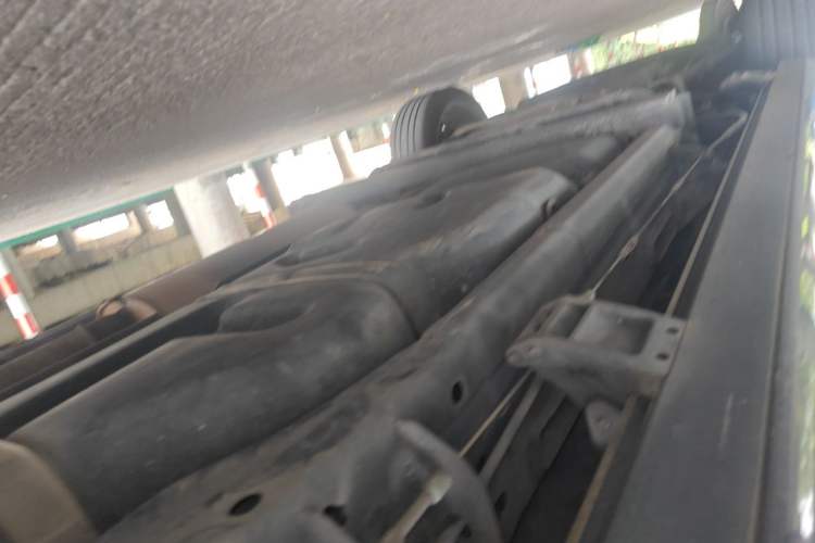 Used Lincoln Navigator  Chassis Rear Left