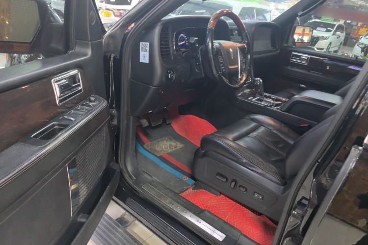 Used Lincoln Navigator 2017 3.5T AWD Driver Seat