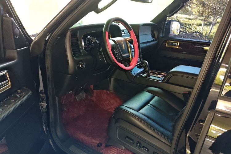 Used Lincoln Navigator 2017 3.5T AWD Driver Seat