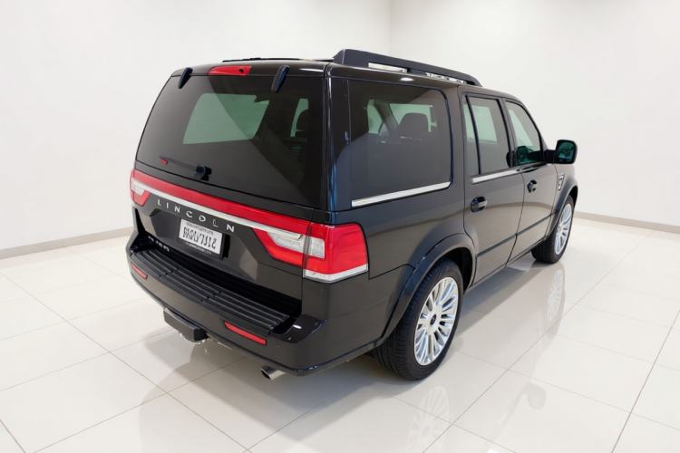 Used Lincoln Navigator 2017 3.5T AWD Exterior 5