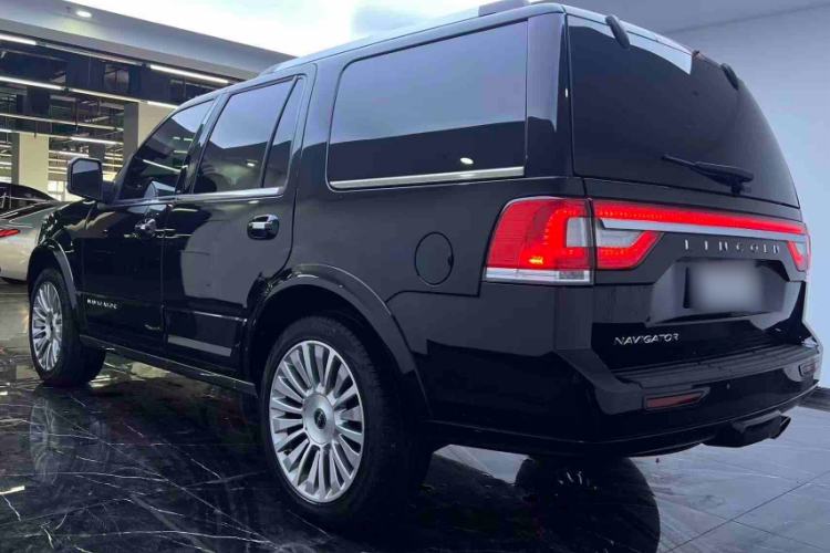 Used Lincoln Navigator 2017 3.5T AWD Exterior 5
