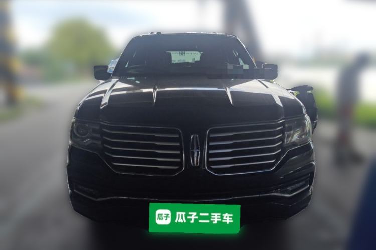 Used Lincoln Navigator  Front