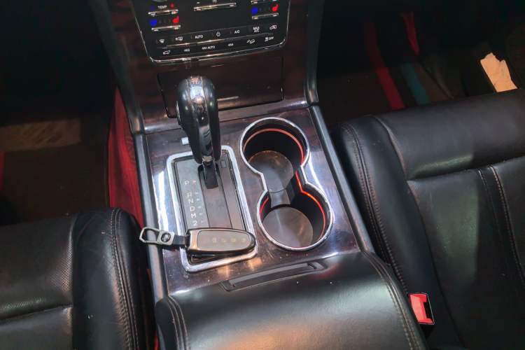 Used Lincoln Navigator 2017 3.5T AWD Gear Lever