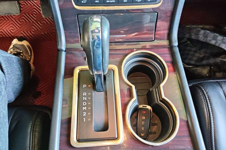 Used Lincoln Navigator 2017 3.5T AWD Gear Lever